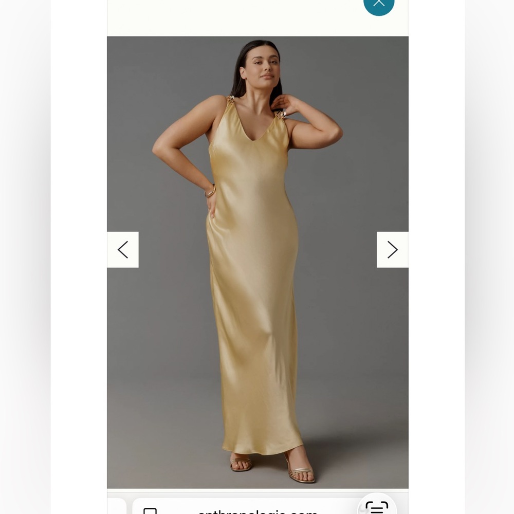 ANTHROPOLOGIE
SLEEVELESS V-NECK MIDI
SLIP DRESS